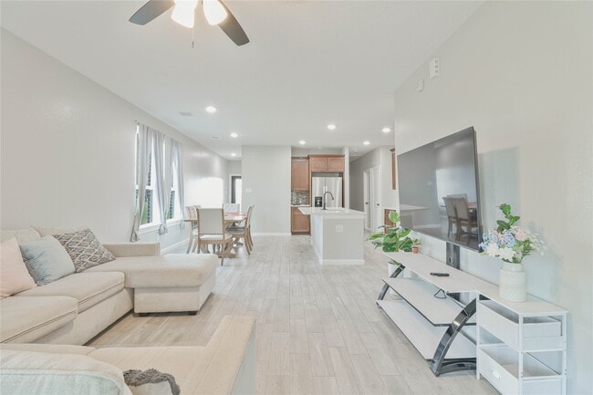 Building Photo - 38938 Mt Zion Rd