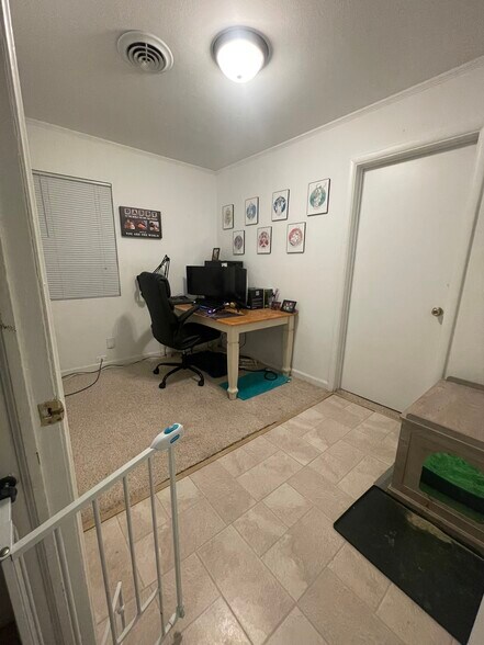 Building Photo - 3489 Hargrove St