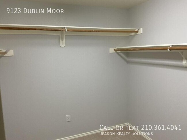 Building Photo - 9123 Dublin Moor