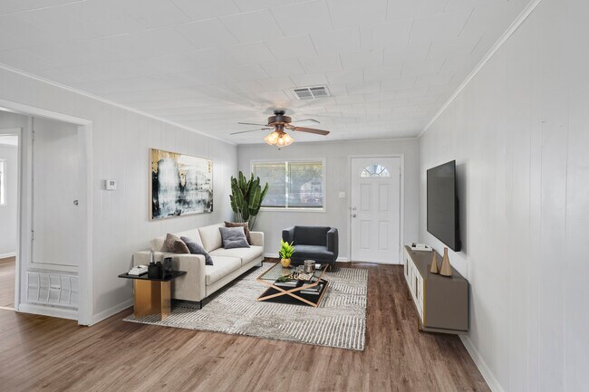 Building Photo - 732 Murbelle Rd