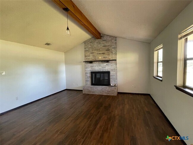 Building Photo - 455 Ridge Dr