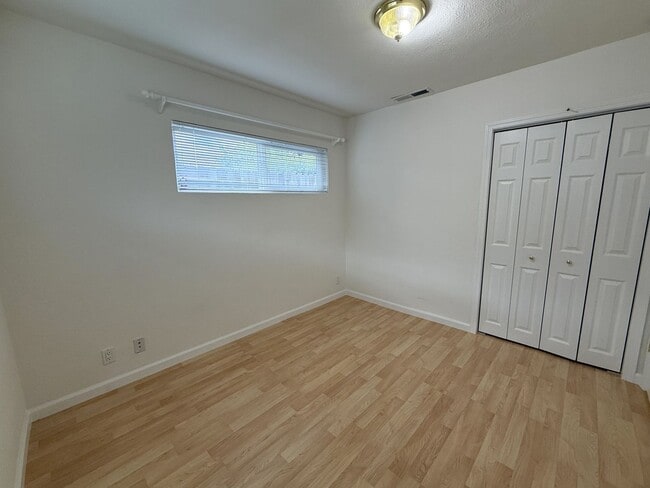 Building Photo - Secluded 2bd/1ba Carmichael Charmer near S...