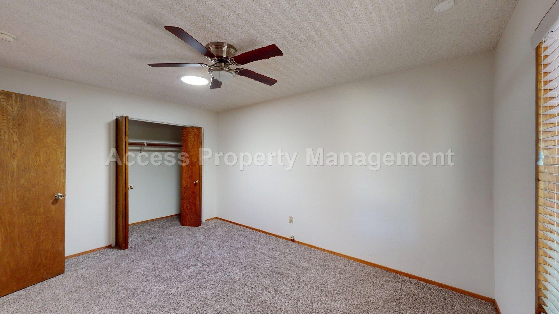 Building Photo - 3355 San Fernando Ct