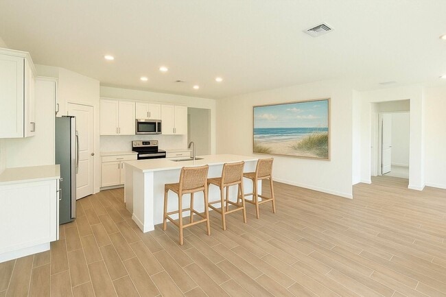 Building Photo - 2099 NE Cedar St