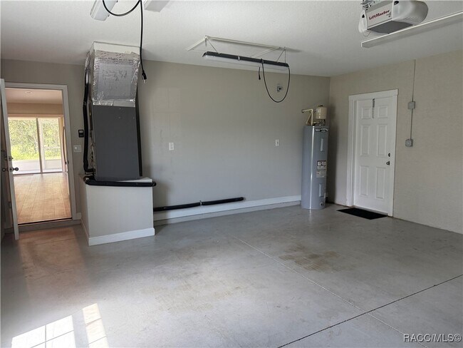 Building Photo - 2986 W Edison Pl