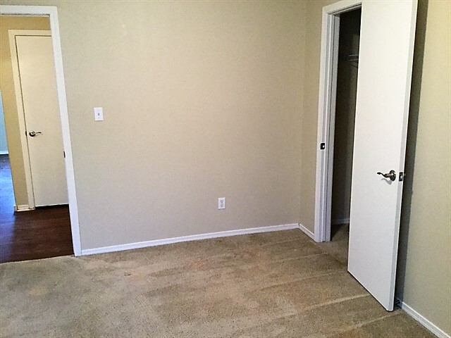 Building Photo - 10743 Stone Hollow Pl NW