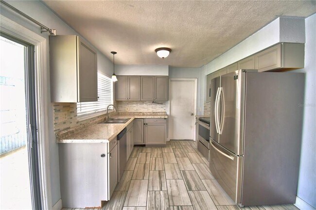 Building Photo - 153 Browning Cir