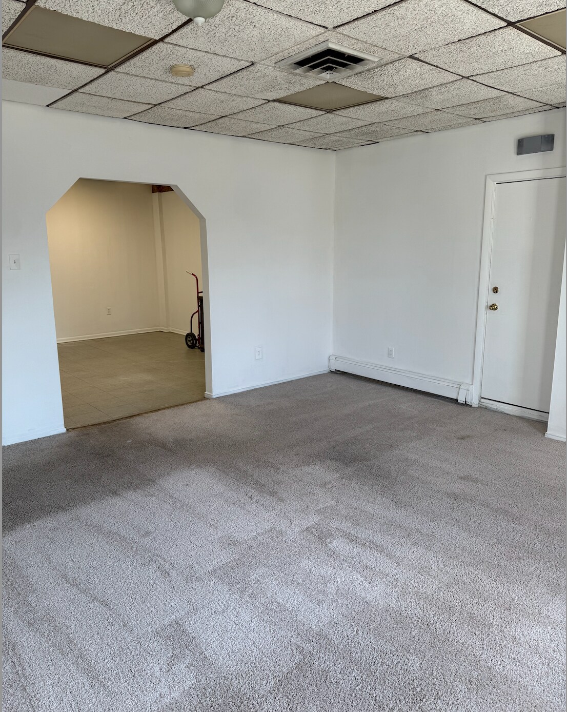 Building Photo - 831 King Georges Rd