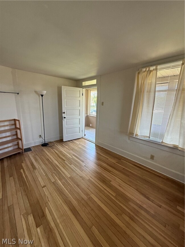 Building Photo - 809 Shinnick St