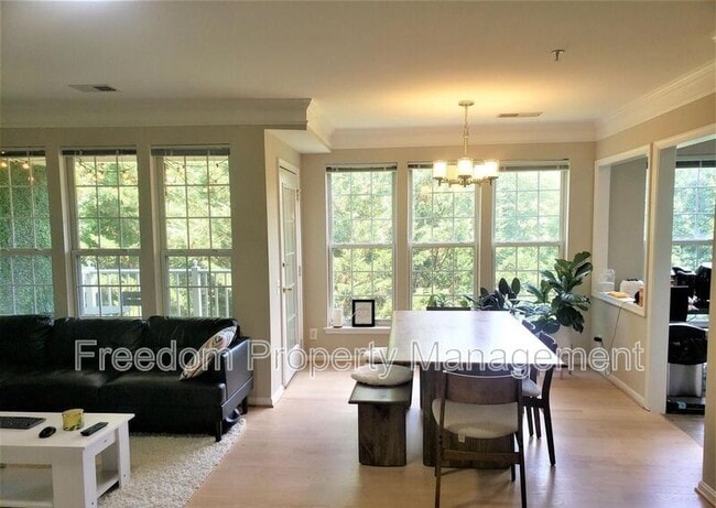 Building Photo - 12624 Fair Crest Ct