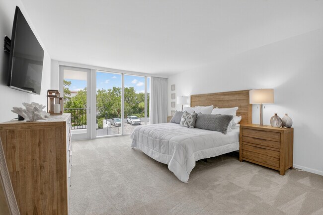 Building Photo - 4750 S Ocean Blvd