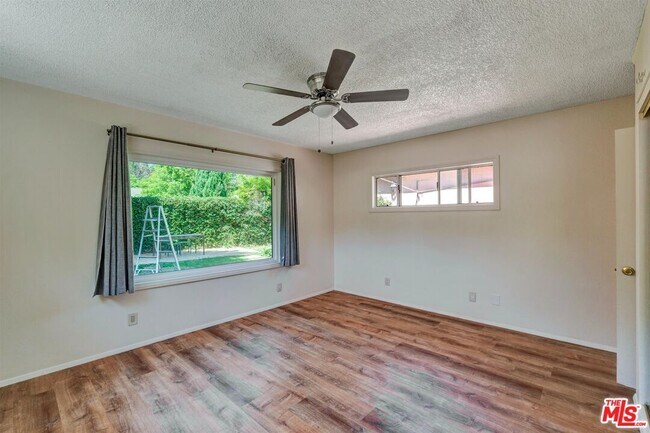 Building Photo - 2511 Castle Heights Ave