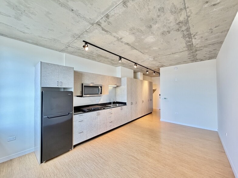 Building Photo - 1515 N Fremont St