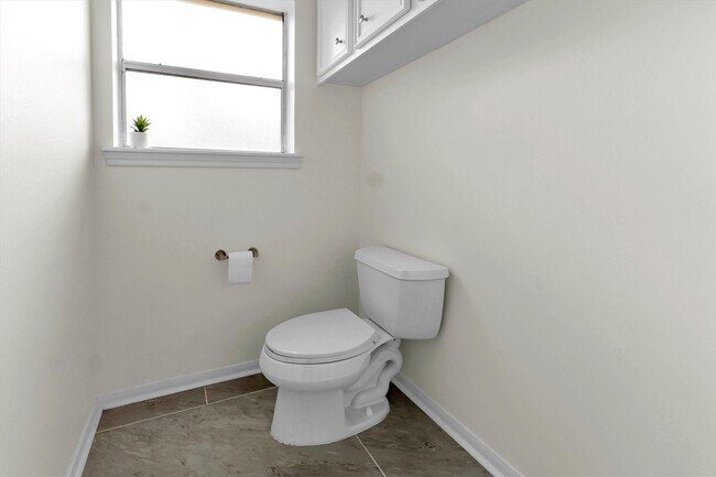Building Photo - 6603 Pauma Dr