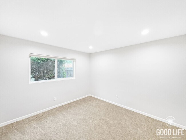 Building Photo - Great 3B/2BA House in San Marcos!
