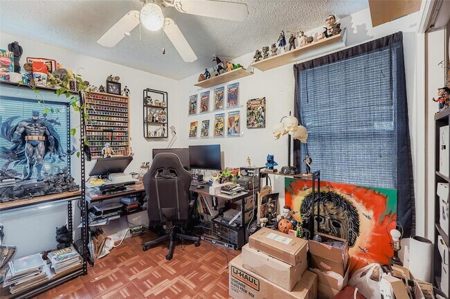 Building Photo - 7214 Salt Springs Dr