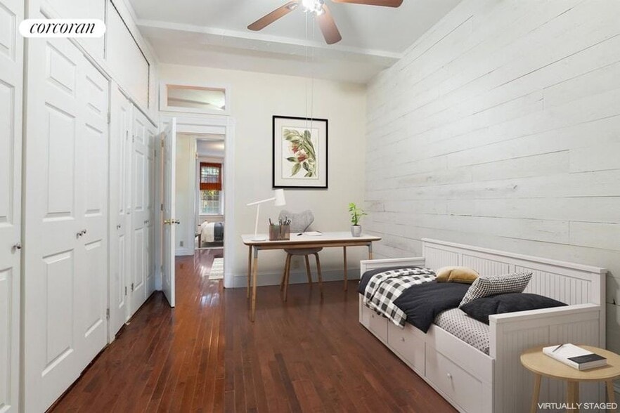 Building Photo - 129 Moffat St