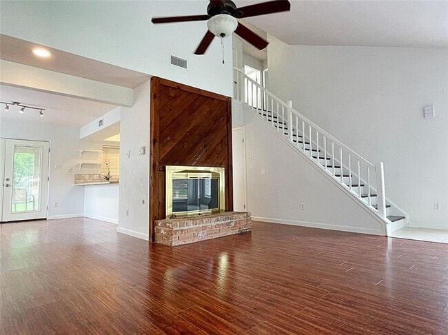 Building Photo - 14423 Cypress Leaf Dr