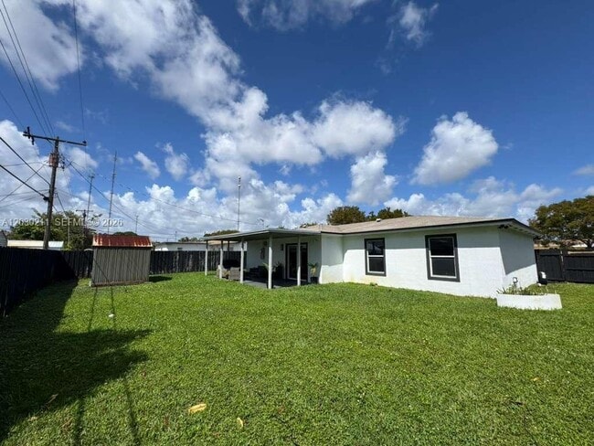 Building Photo - 50 NE 209th Terrace