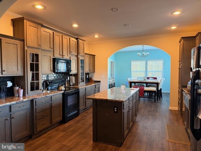 Building Photo - 145 Hickory Hill Overlook Ct.