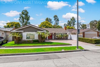 Building Photo - Brand New Remodel – Stunning Pool Home wit...