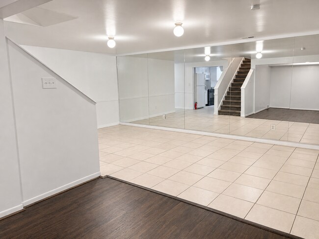 Building Photo - 6087 S 1430 E