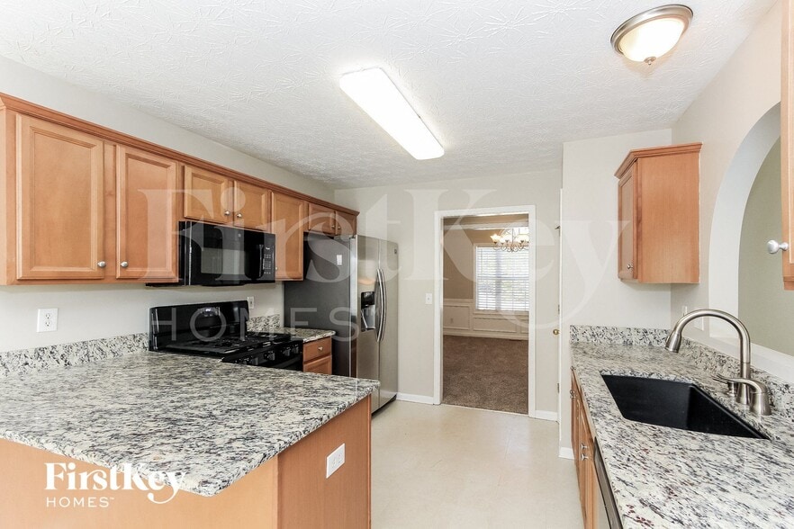 Building Photo - 4015 McEachern Cove Dr