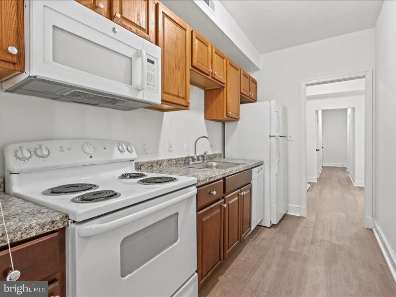 Building Photo - 1258 Simms Pl NE