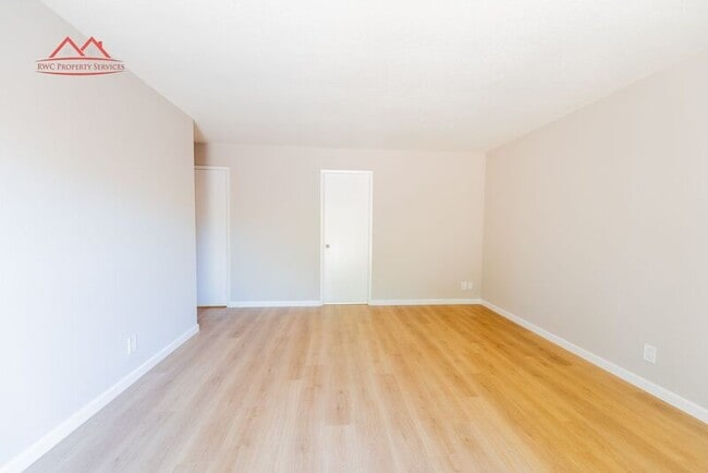 Building Photo - 1377 Spoonbill Way