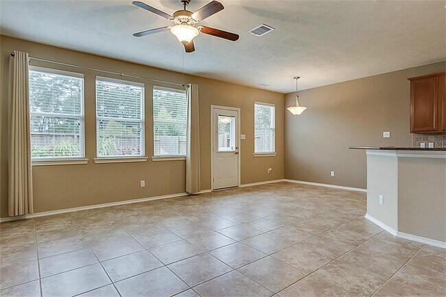 Building Photo - 251 Bloomhill Pl