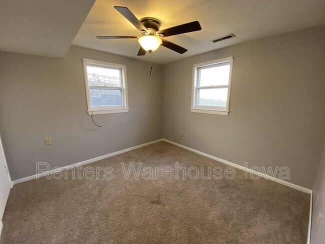 Building Photo - 3408 Easton Blvd