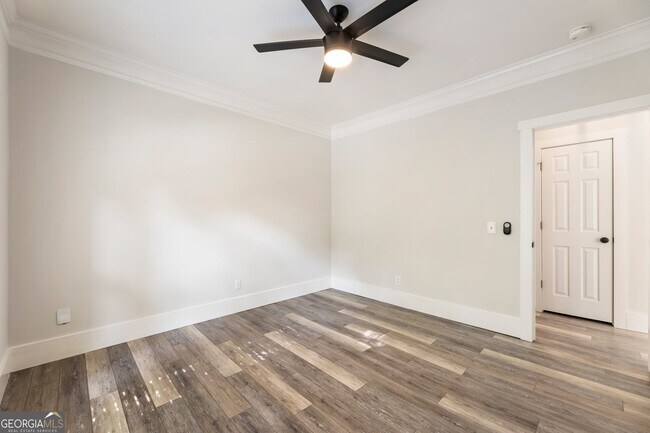 Building Photo - 330 Summerlin Dr