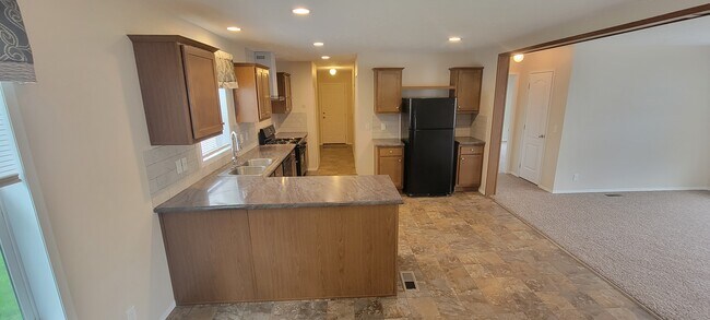 Building Photo - 247 Armstrong Ave