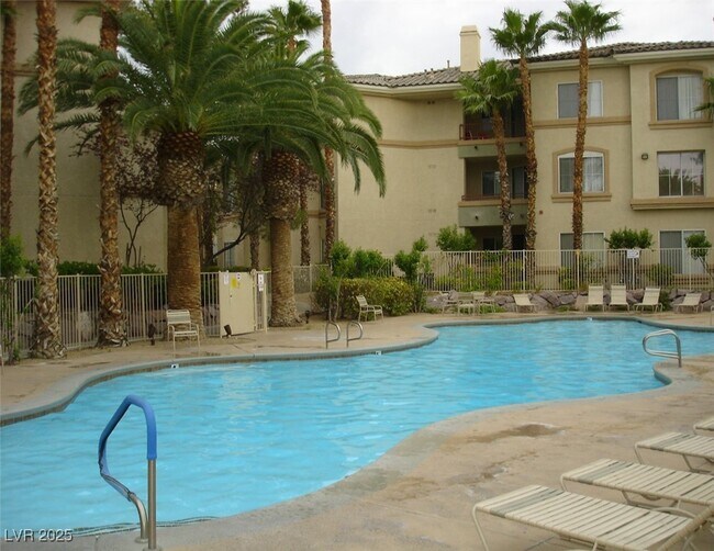 Building Photo - 7139 S Durango Dr