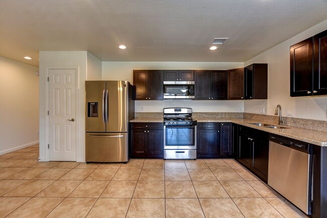 Building Photo - 3850 E Teri Ct