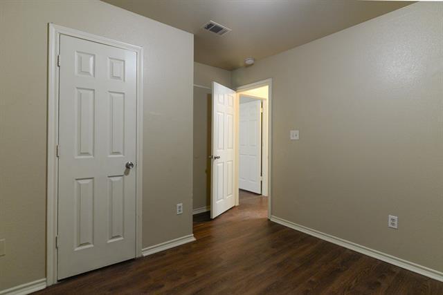 Building Photo - 2419 Talco Dr