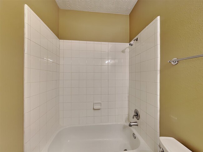 Building Photo - 2315 Perkins Crossing Dr