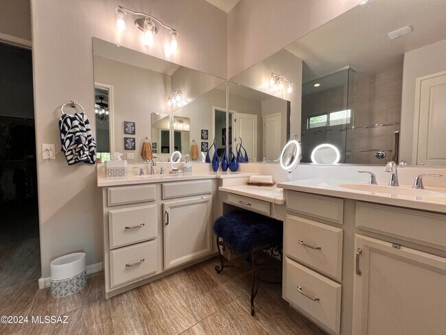 Building Photo - 13289 N Rainbow Cactus Ct