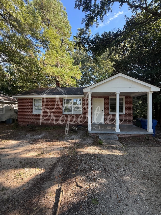 Primary Photo - 1440 Kingston Rd