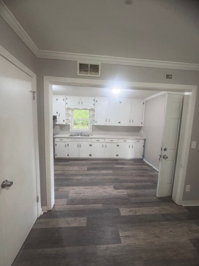 Building Photo - 1114 Druid Hills Dr