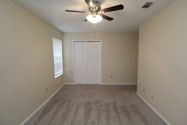 Building Photo - Bay Meadows 3BR Home Near NAS Pensacola with Granite Kitchen & Fenced Backyard