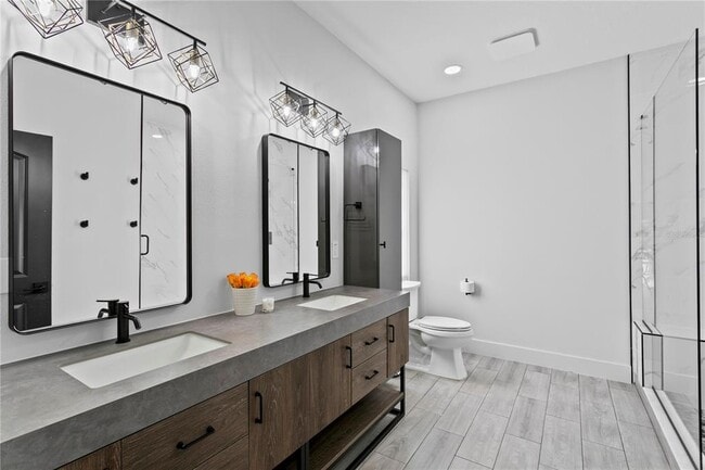 Building Photo - 2107 Branch Hill St