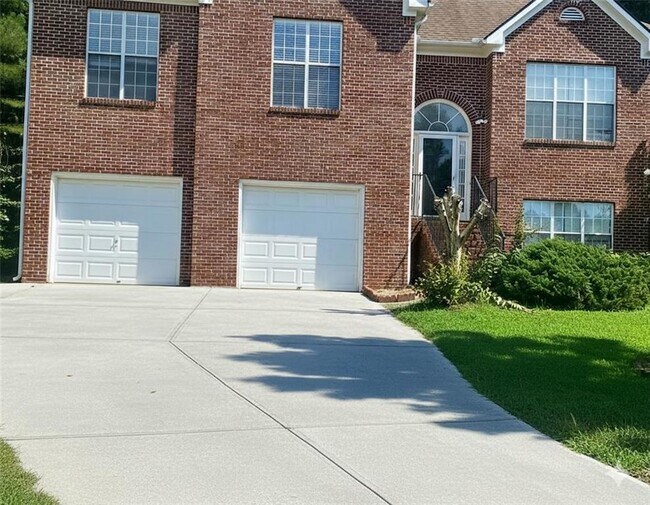 Primary Photo - 750 Legacy Pl SW