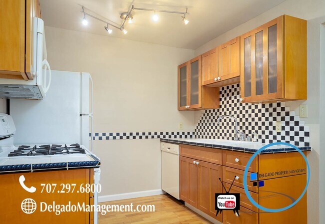 Building Photo - Benicia! Large 2/1 available soon!
