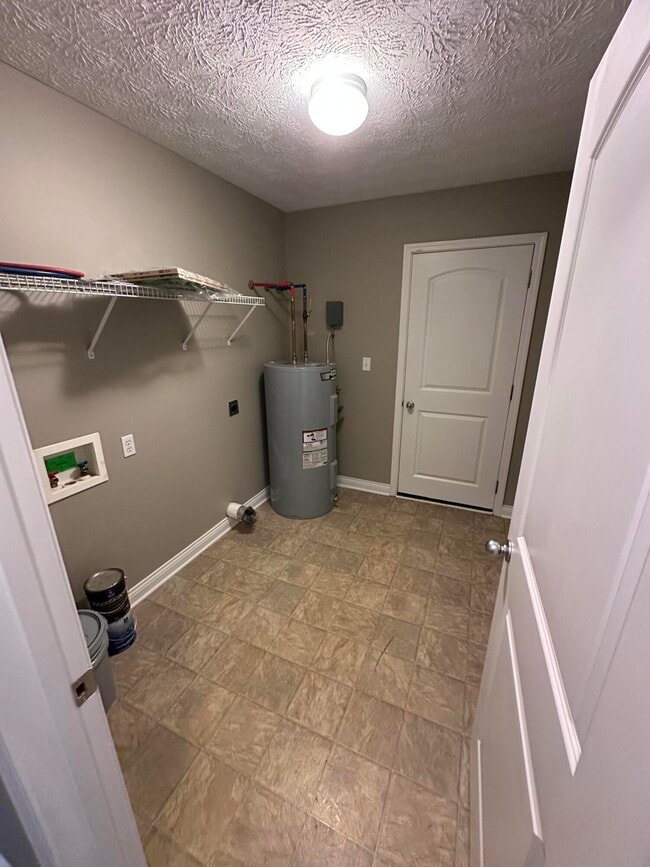 Building Photo - 106 Bluegrass Beat Cove