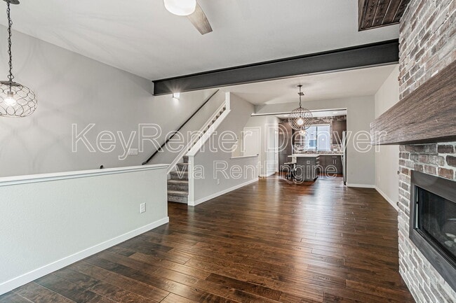 Building Photo - 848 Kalamath St