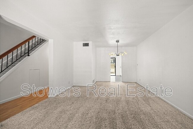 Building Photo - 1714 Parkside Dr