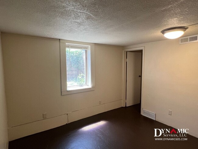 Building Photo - Updated 4 Bedroom, 2 Bathroom House By Augustana University