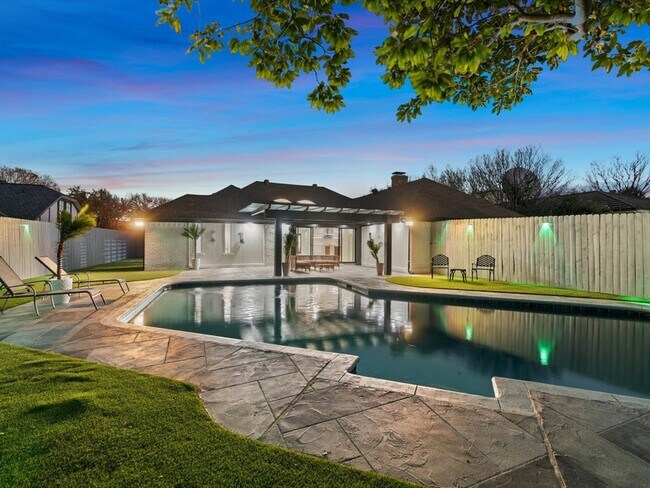 Building Photo - 4321 Cobblers Ln