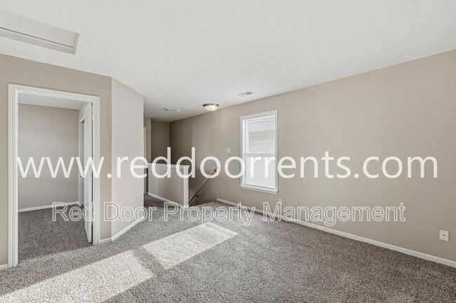 Building Photo - 10227 Cumberland Pointe Blvd